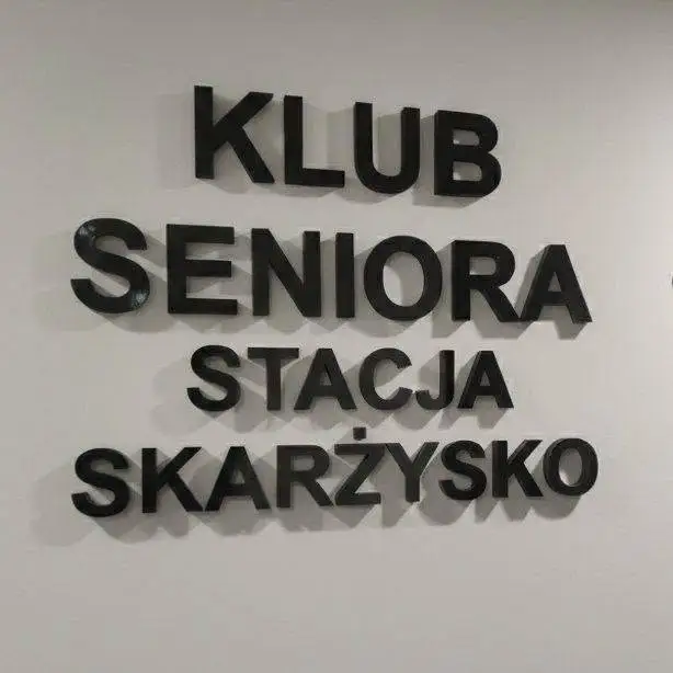 Seniorzy z Klubu odkrywali uroki Kozłówki i Kazimierza Dolnego
