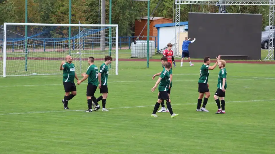 A-klasa: Zwycięstwo w Brzezinach. Moravia Morawica pokonana 2:0