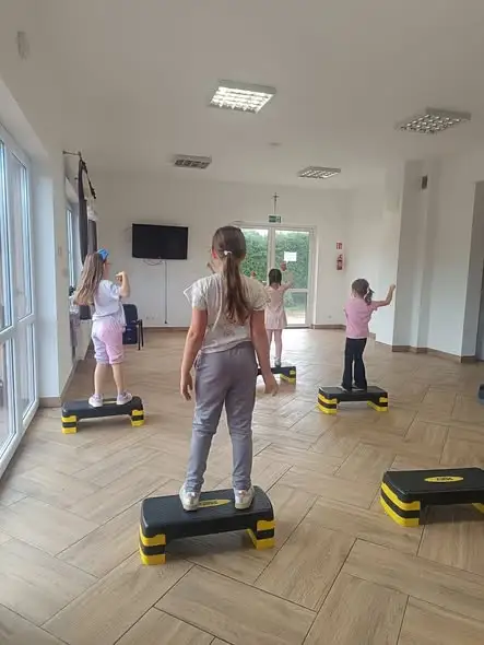 Zumba dla dzieci w świetlicy w Świerczku – zajęcia w każdy poniedziałek
