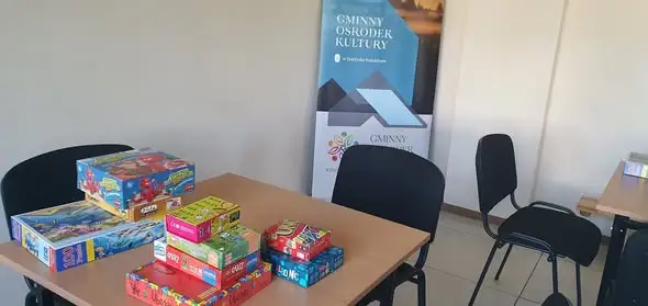 Rodzinne warsztaty z gliną i grami planszowymi w GOK Skarżysko Kościelne